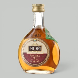 Коньяк Ной Араспел пятилетний 0,05 л. 40%