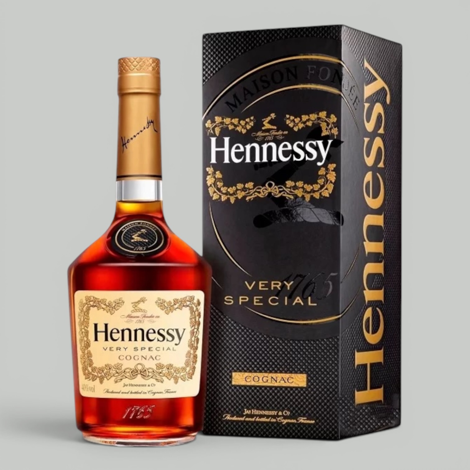 Коньяк Hennessy VS трехлетний 0,7 л. 40%
