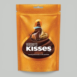 Конфеты Hershey's Kisses Almonds 33,6гр